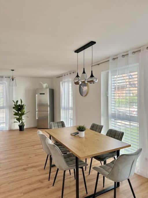 Amao-Pearl I Comfort Suite I 94Qm I Kingsize-Bett I Exklusiv Mit Balkon & Tiefgarage I Aufzug Offenburg Ngoại thất bức ảnh