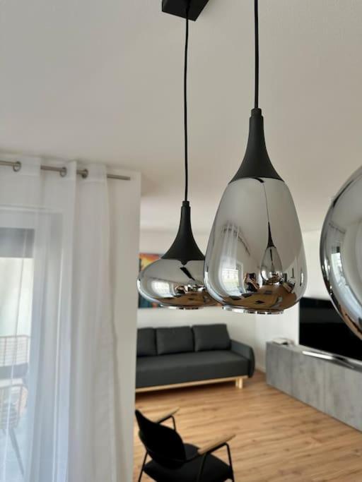 Amao-Pearl I Comfort Suite I 94Qm I Kingsize-Bett I Exklusiv Mit Balkon & Tiefgarage I Aufzug Offenburg Ngoại thất bức ảnh