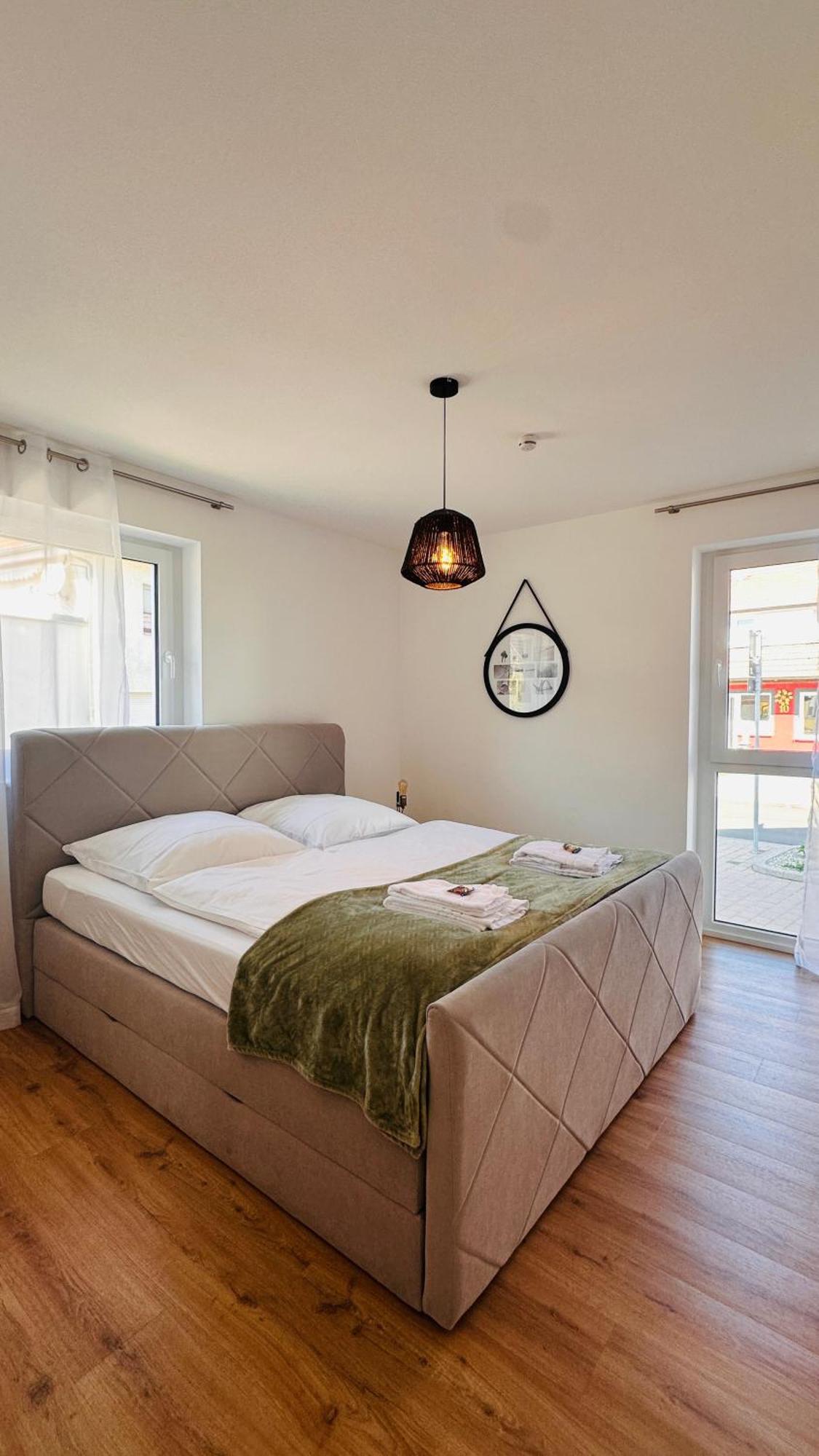 Amao-Pearl I Comfort Suite I 94Qm I Kingsize-Bett I Exklusiv Mit Balkon & Tiefgarage I Aufzug Offenburg Ngoại thất bức ảnh