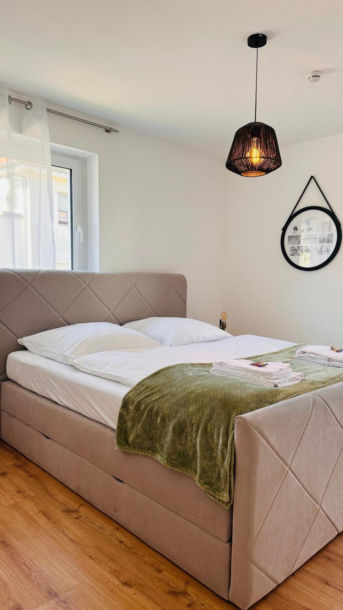 Amao-Pearl I Comfort Suite I 94Qm I Kingsize-Bett I Exklusiv Mit Balkon & Tiefgarage I Aufzug Offenburg Ngoại thất bức ảnh